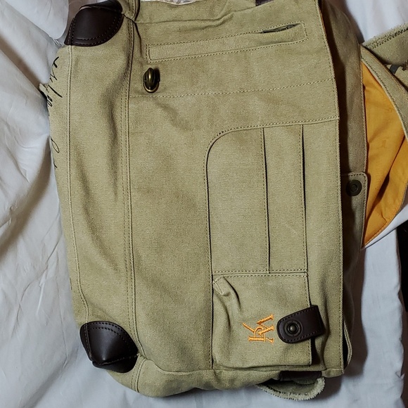 William Rast canvas bag with shoulder strap. - Picture 3 of 17